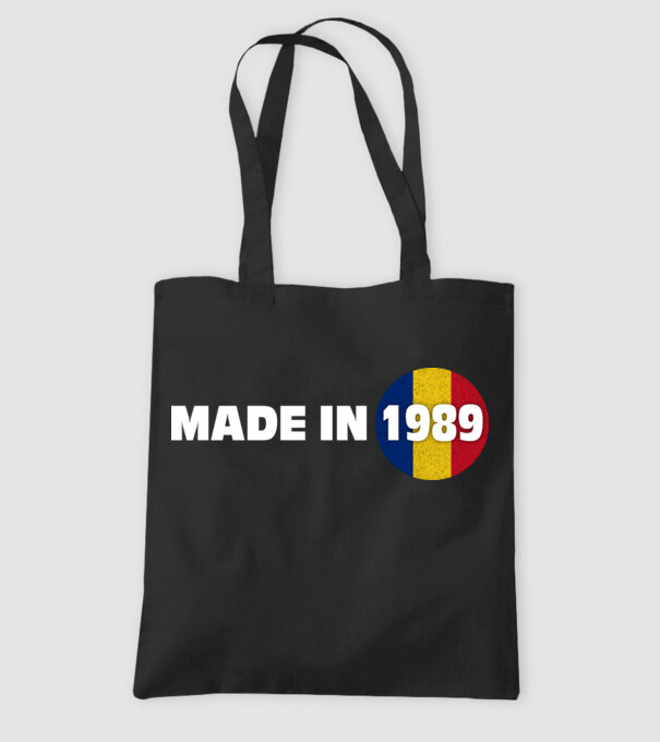 Made in 1989 model negru pe tricou