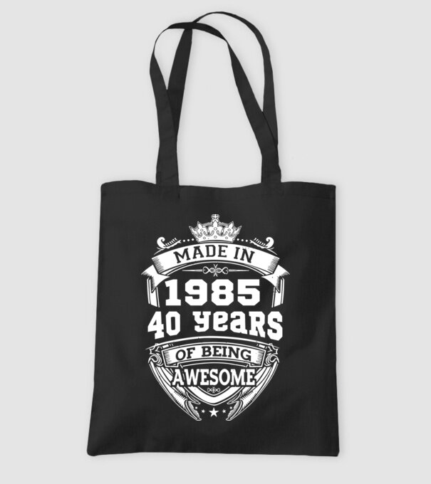 Made in awesome 1985 model negru pe tricou