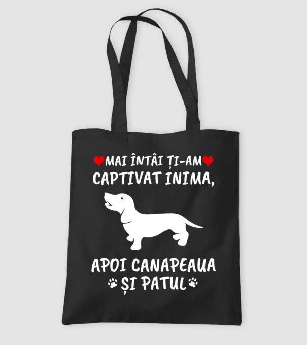 Mai întâi ți-am captivat inima, apoi canapeaua și patul model negru pe tricou