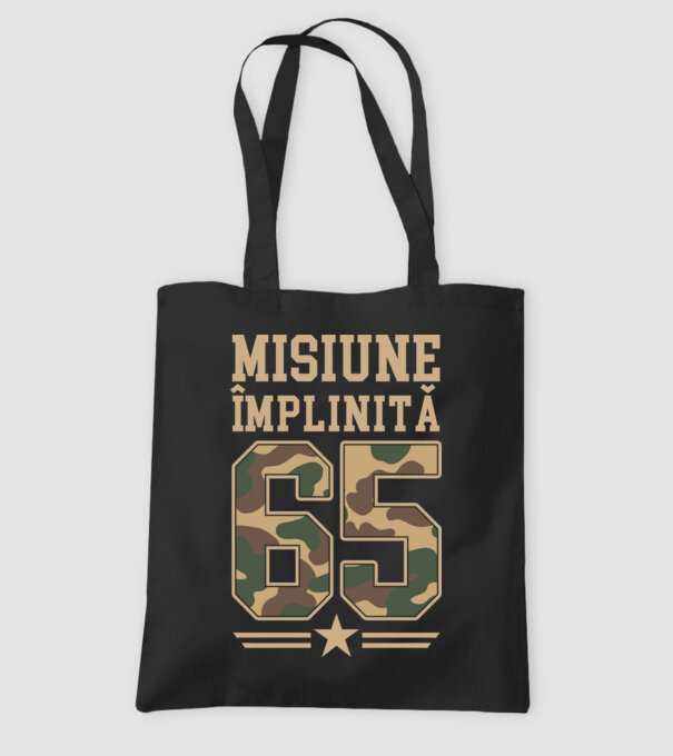 Misiune împlinită 65 model negru pe tricou