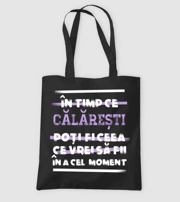 în timp ce călărești poți fi ceea ce vrei să fii - în acel moment model negru pe tricou