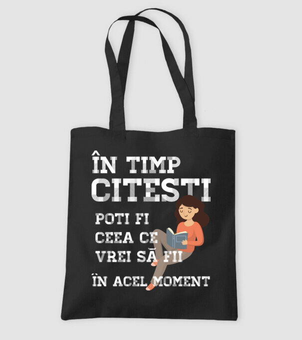 în timp ce citești poți fi ceea ce vrei să fii - în acel moment model negru pe tricou