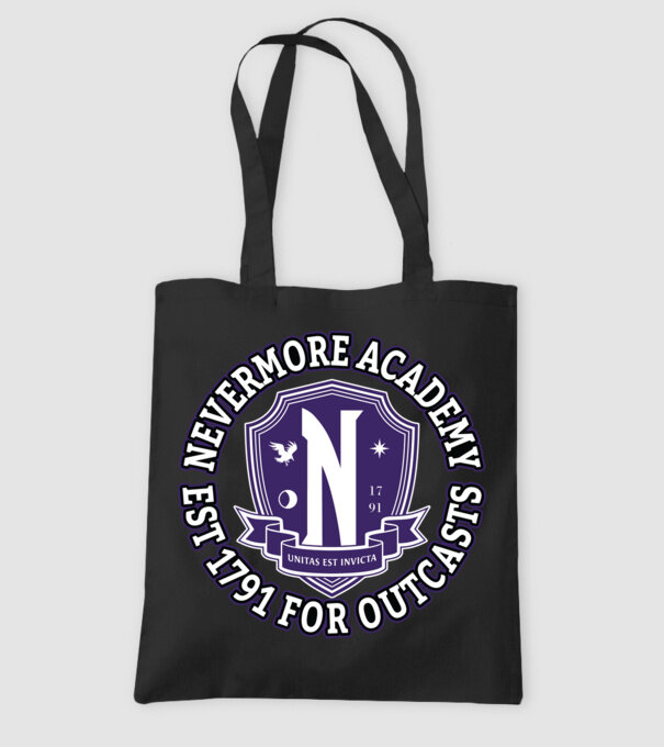 Nevermore academy model negru pe tricou