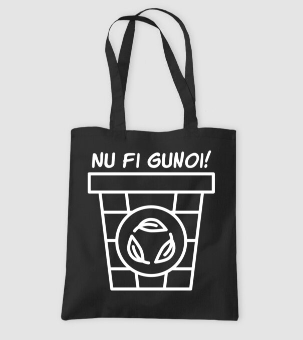 Nu fi gunoi  model negru pe tricou