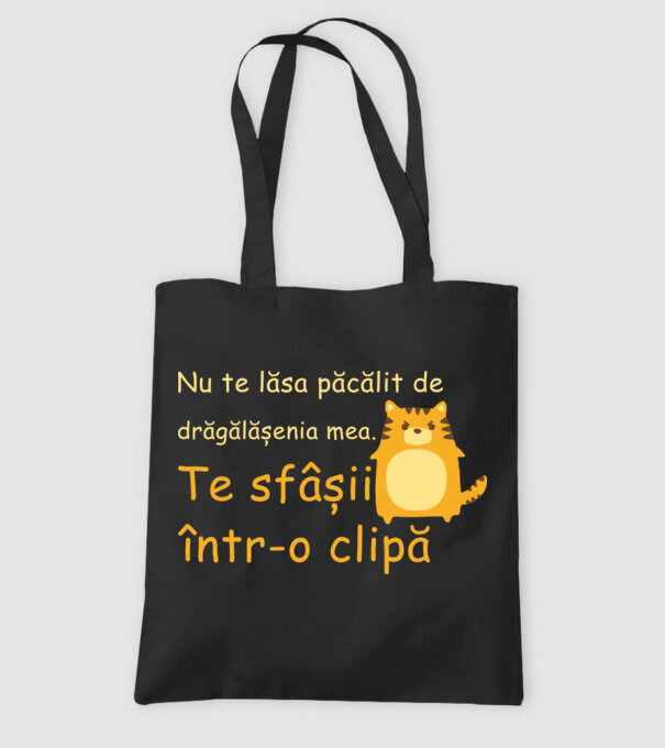 nu te lăsa păcălit de drăgălășenia mea. te sfâșii într-o clipă model negru pe tricou