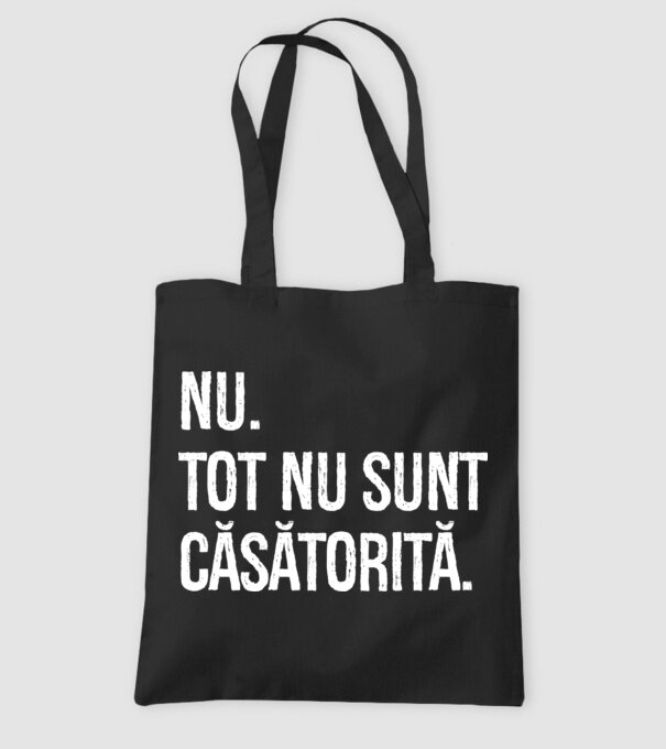 nu. tot nu sunt căsătorită. model negru pe tricou