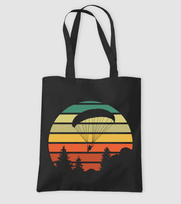 paraglide model negru pe tricou