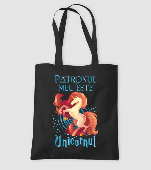 Patronul meu este UNICORNUL model negru pe tricou