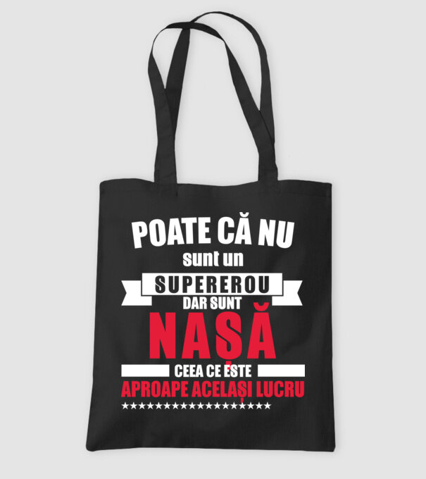Poate că nu sunt un supererou, dar sunt nașă, ceea ce este aproape același lucru model negru pe tricou