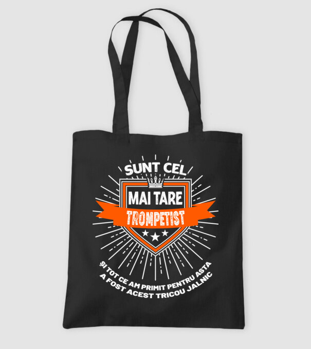 sunt cel mai tare trompetist și tot ce am primit pentru asta a fost acest tricou jalnic model negru pe tricou