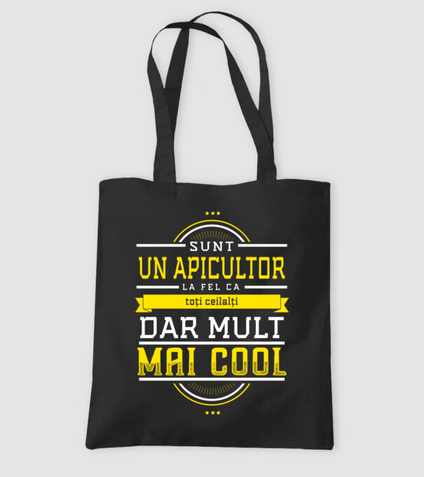 sunt un apicultor, la fel ca toți ceilalți, dar mult mai cool model negru pe tricou