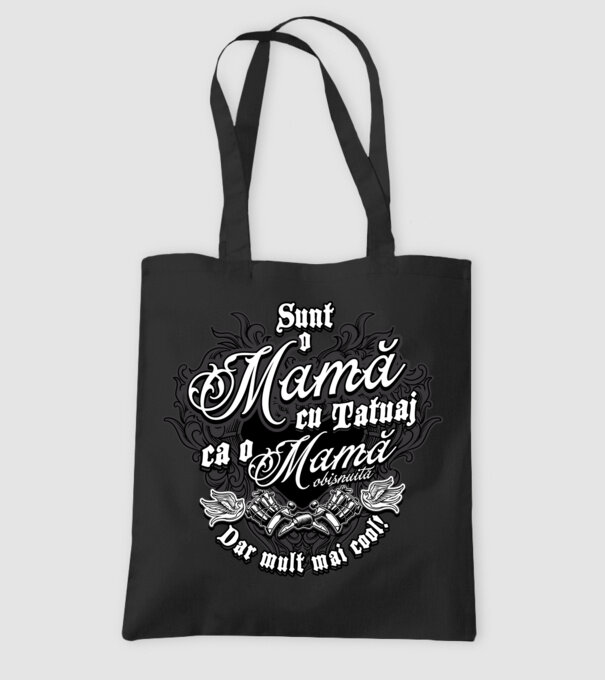 Sunt o mama cu tatuaj, ca o mama obișnuit, dar mult mai cool model negru pe tricou