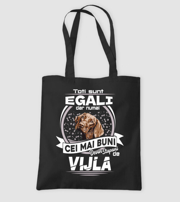 Toți sunt egali, dar numai cei mai buni devin stăpâni de vijla lght model negru pe tricou