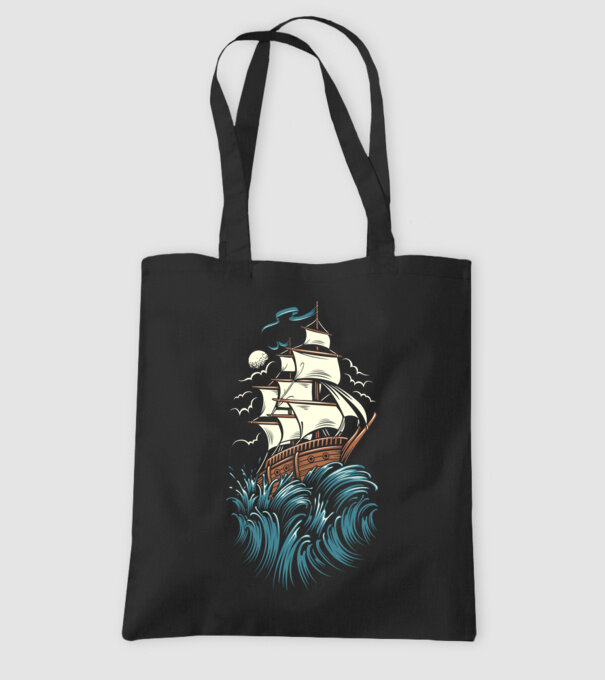 Vapoare model negru pe tricou
