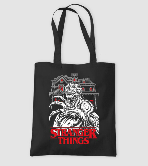 vecna model negru pe tricou