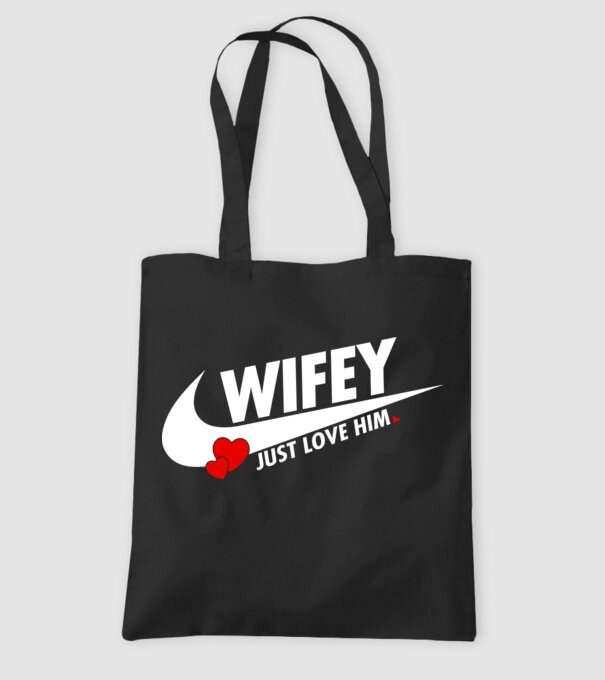 Wifey Just love him alb model negru pe tricou