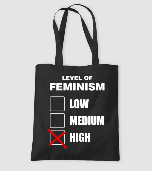 Nivelurile feminismului model negru pe tricou