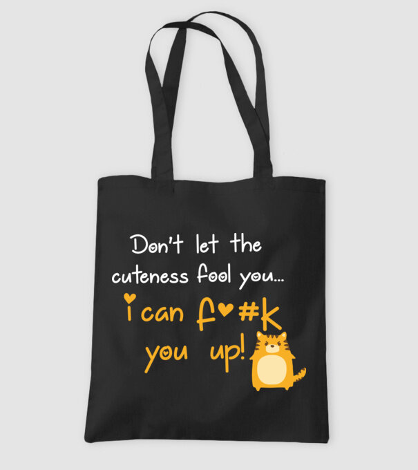 Cuteness model negru pe tricou