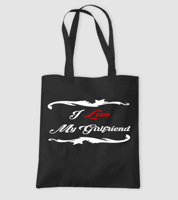 Girlfriend model negru pe tricou