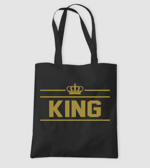 King model negru pe tricou