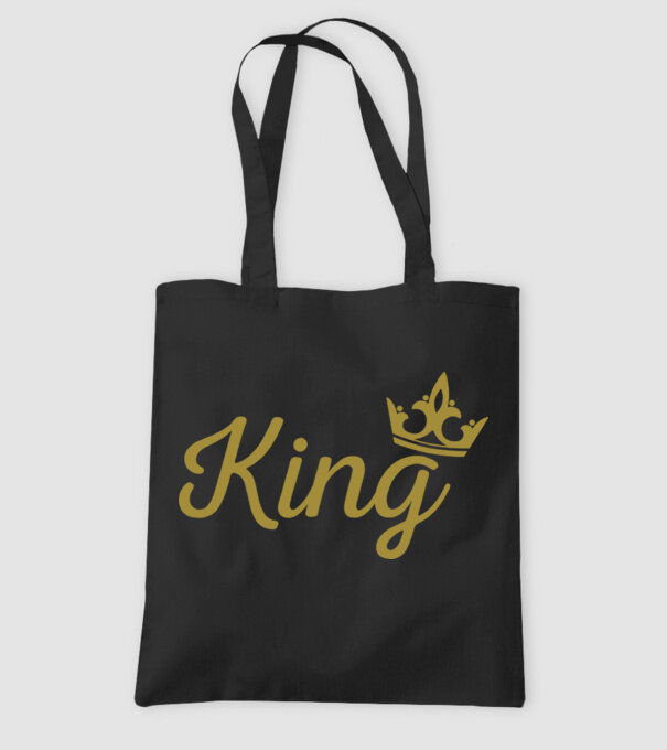 King model negru pe tricou