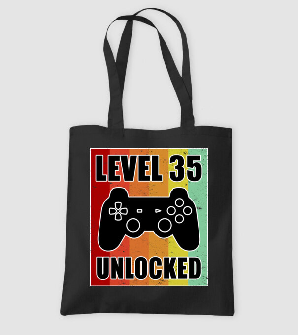 level 35 unlocked retro gamer model negru pe tricou