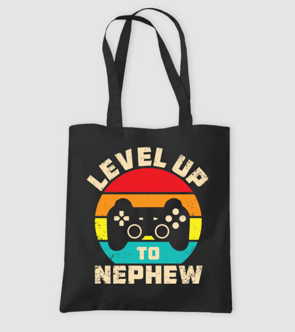 Level Up Nephew model negru pe tricou