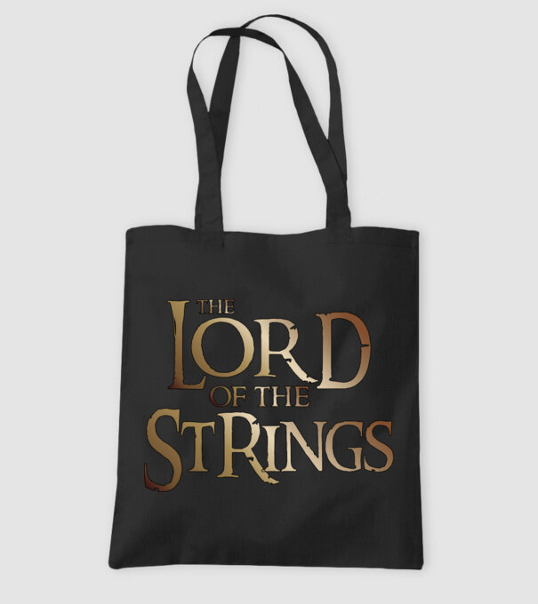 Lord of the Strings model negru pe tricou