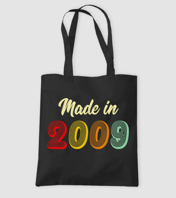 made in 2009 retro model negru pe tricou