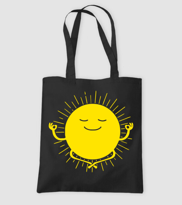 Soare meditând model negru pe tricou