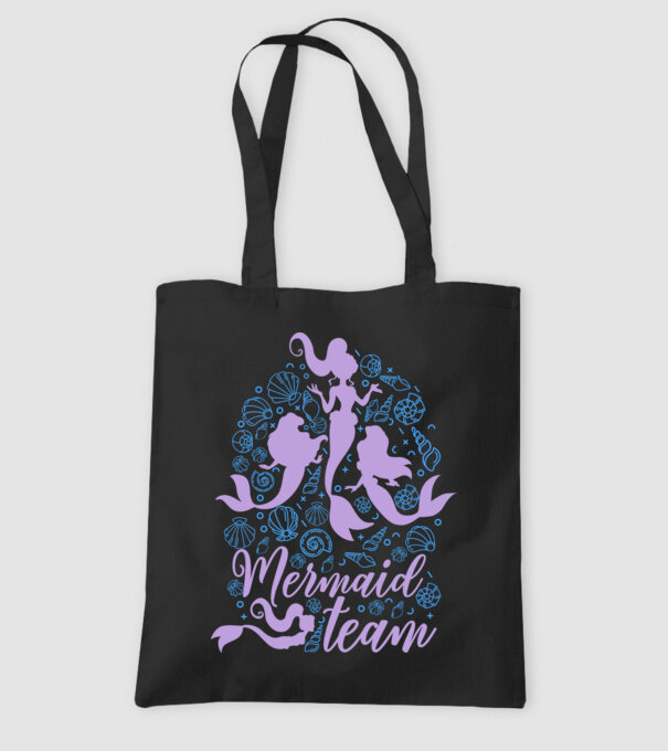 MermaidTeam model negru pe tricou