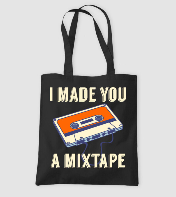 Mixtape model negru pe tricou