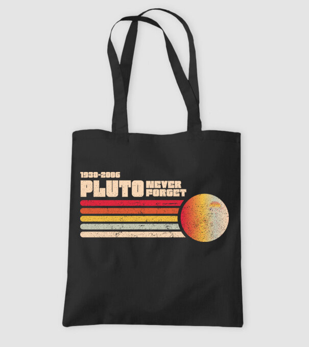 pluto model negru pe tricou