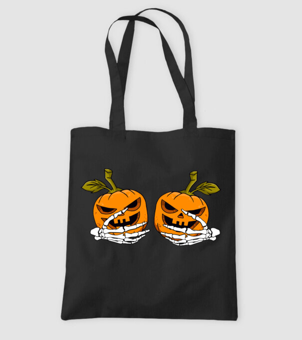 Pumpkin titts model negru pe tricou