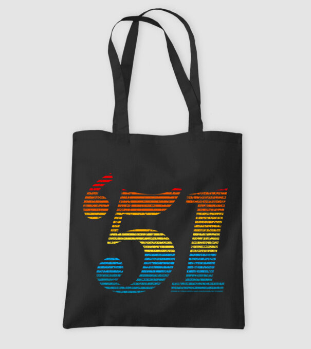 Retro Birthday 1951 model negru pe tricou