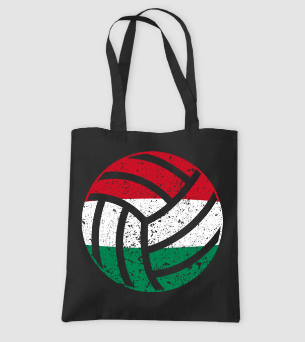 model negru pe tricou