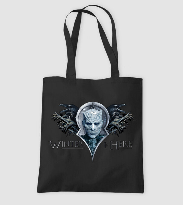 Winter is Here model negru pe tricou