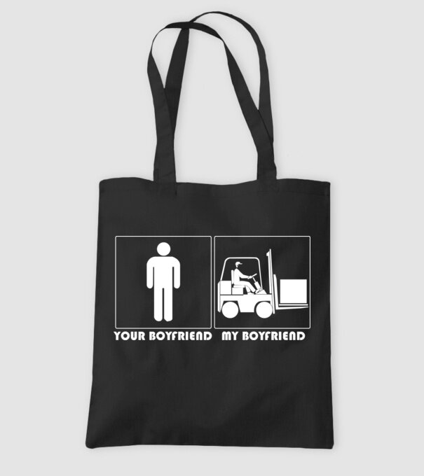 Your BYFRND MBYFRND model negru pe tricou