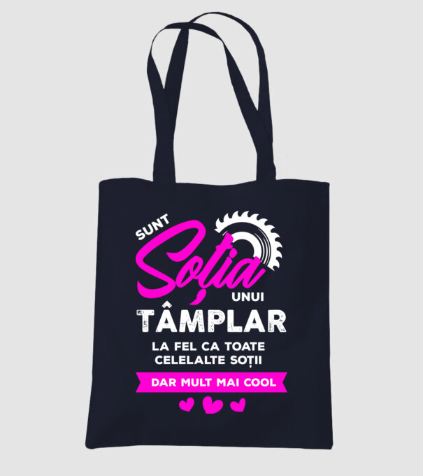 sunt soția unui tâmplar, la fel ca toate celelalte soții, dar mult mai cool model albastru închis pe tricou