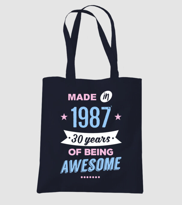 Made in - 1987 model albastru închis pe tricou