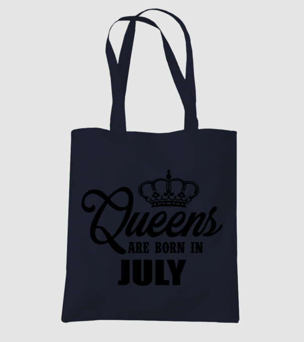 Queens are born in - July model albastru închis pe tricou