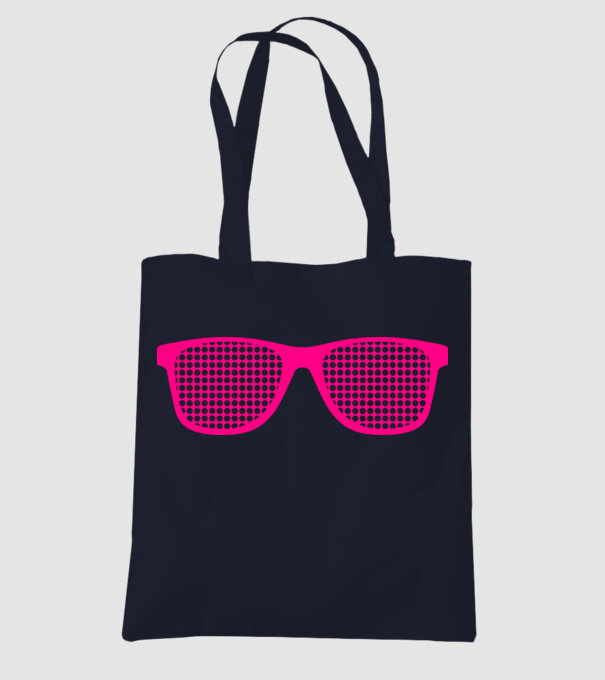 Ochelari model albastru închis pe tricou