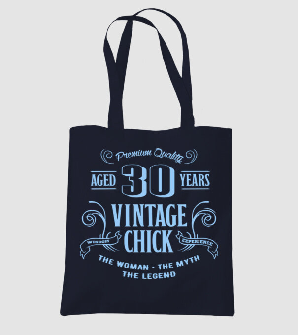 Vintage chick - 30 model albastru închis pe tricou
