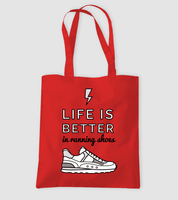 Life is better running shoes model roșu pe tricou