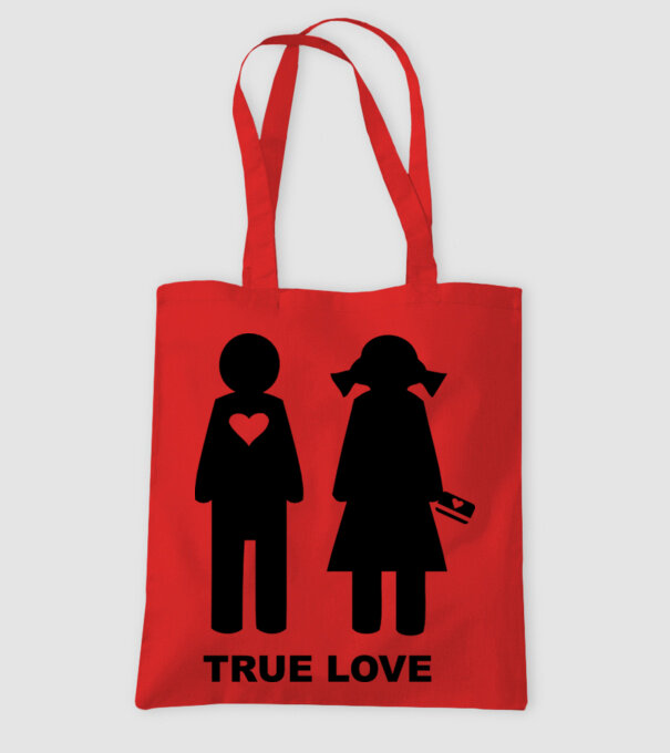 True Love model roșu pe tricou