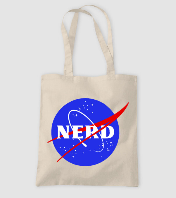 Nerd NASA model nisipiu pe tricou