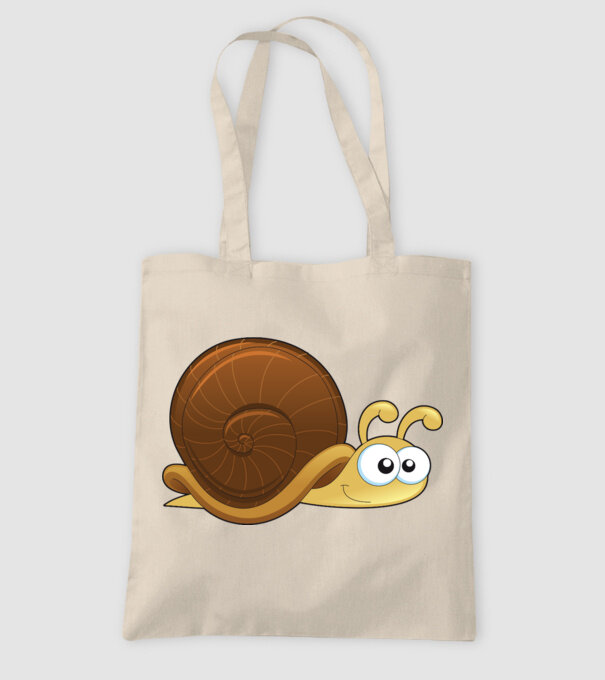 Snail model nisipiu pe tricou