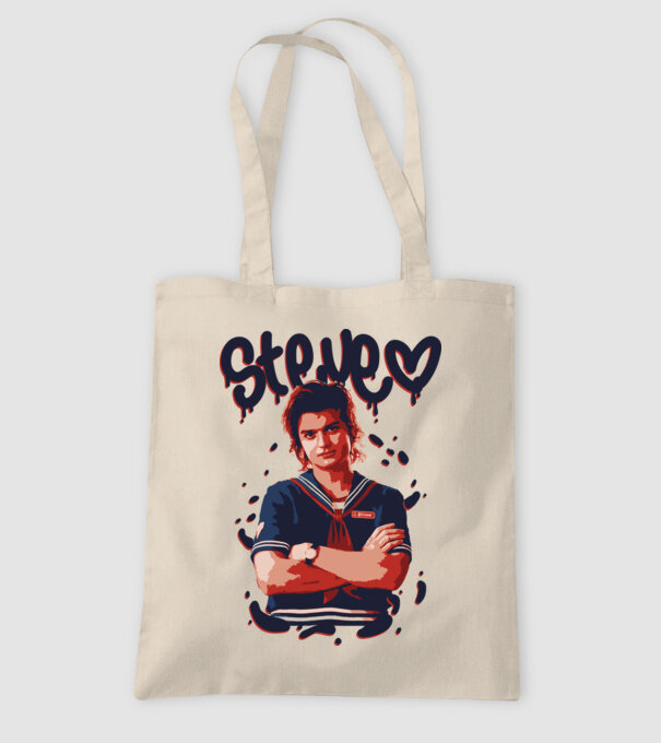 steve stranger things model nisipiu pe tricou