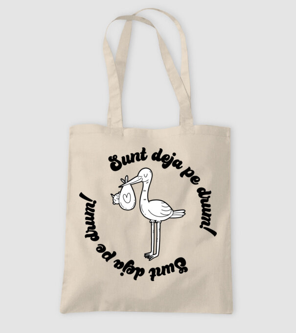 Sunt deja pe drum model nisipiu pe tricou