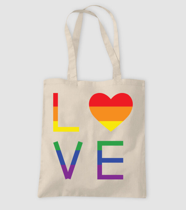 love lgbtq model nisipiu pe tricou